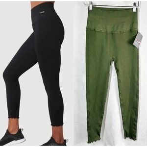 Nux For the Frill 7/8 Ribbed Legging light green NWT M/L